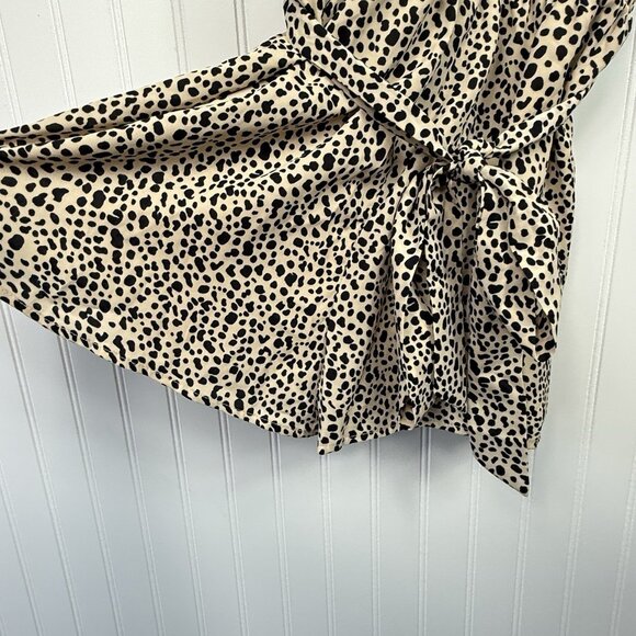 Pink Lilly Animal Print One-piece Shorts Jumper Size Large Tie Waist - Picture 3 of 7